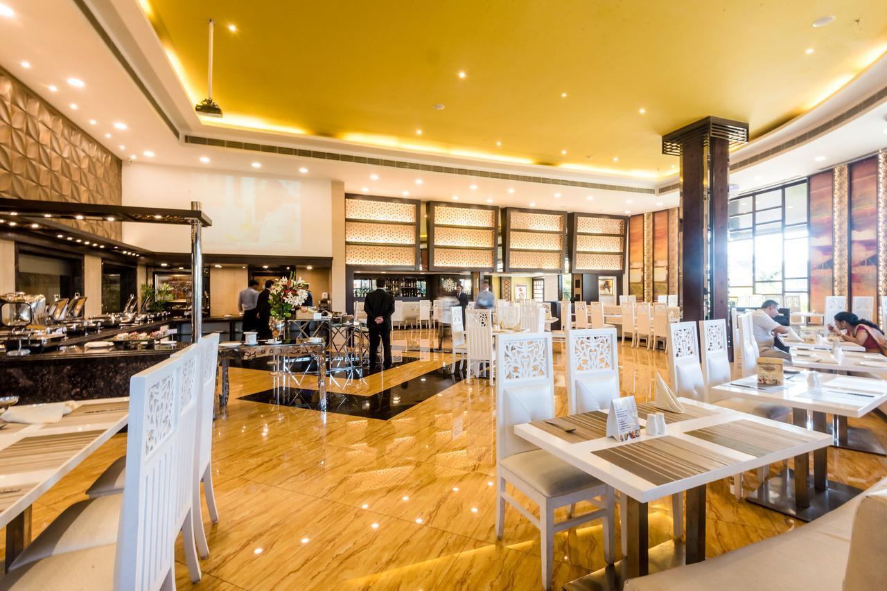 Golden Chariot Vasai Hotel מראה חיצוני תמונה