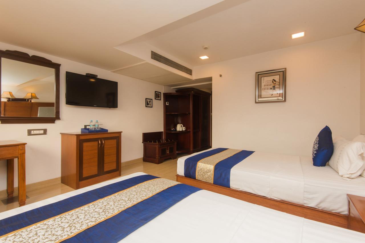 Golden Chariot Vasai Hotel מראה חיצוני תמונה
