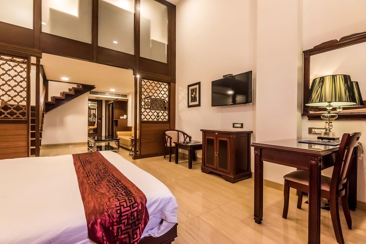 Golden Chariot Vasai Hotel מראה חיצוני תמונה