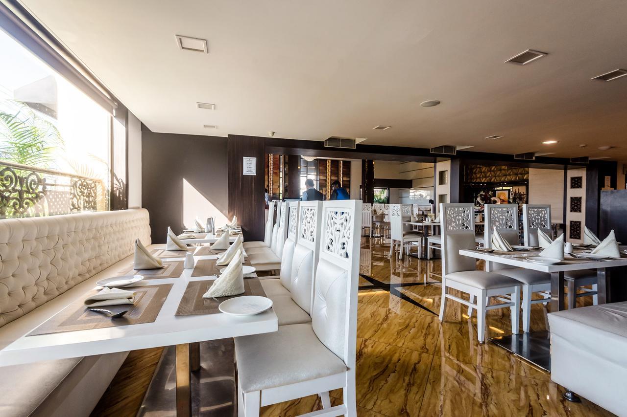 Golden Chariot Vasai Hotel מראה חיצוני תמונה