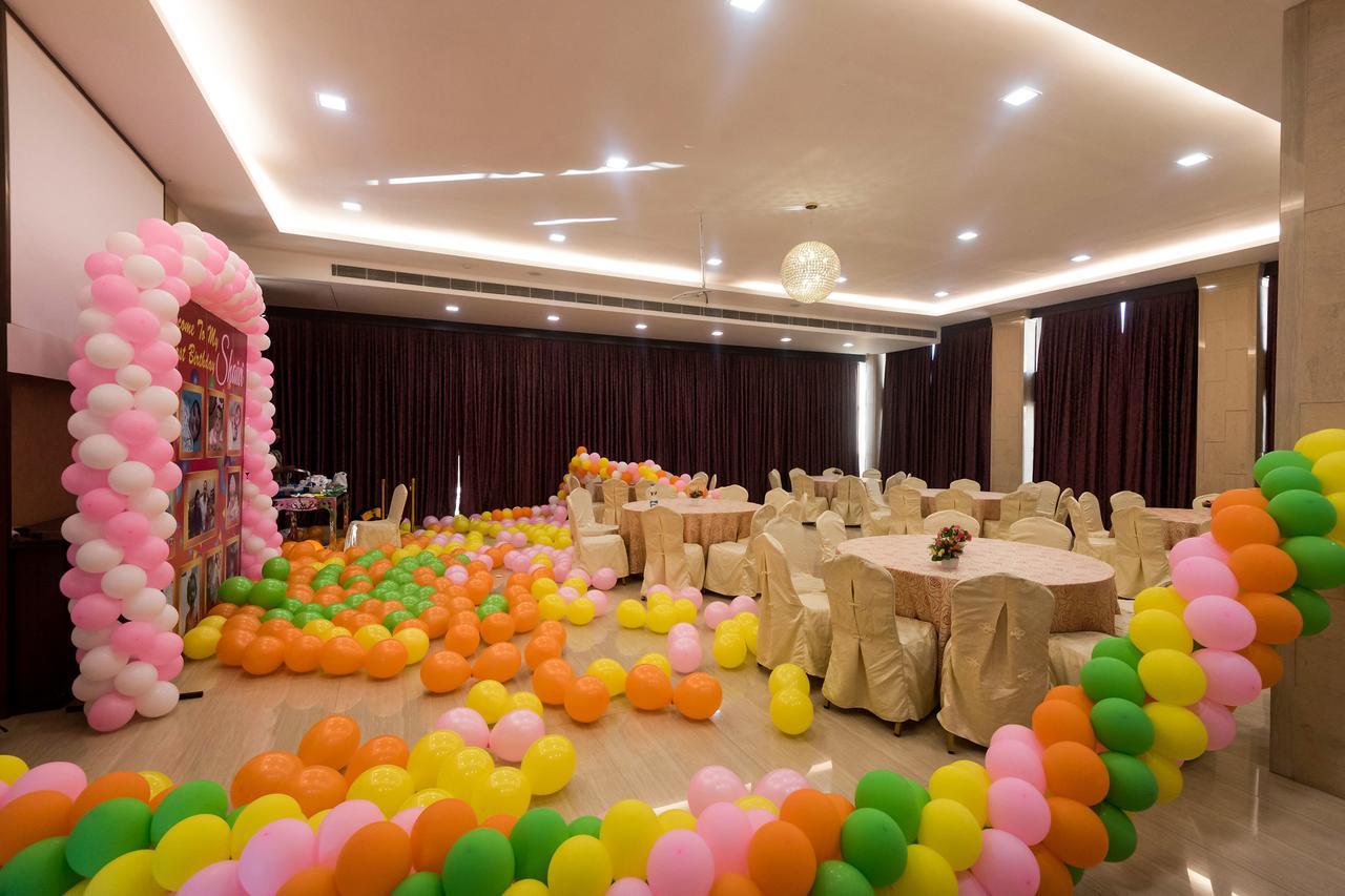 Golden Chariot Vasai Hotel מראה חיצוני תמונה