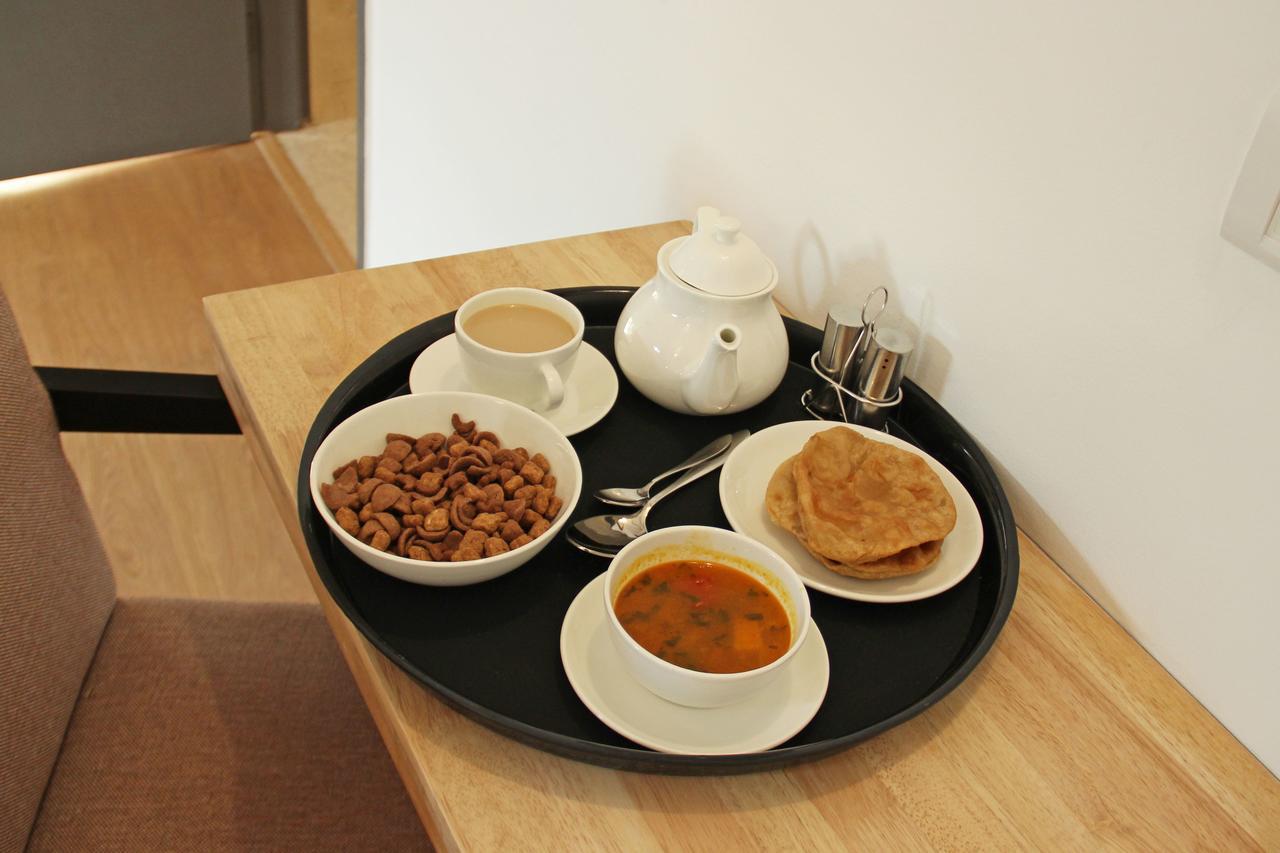 Golden Chariot Vasai Hotel מראה חיצוני תמונה