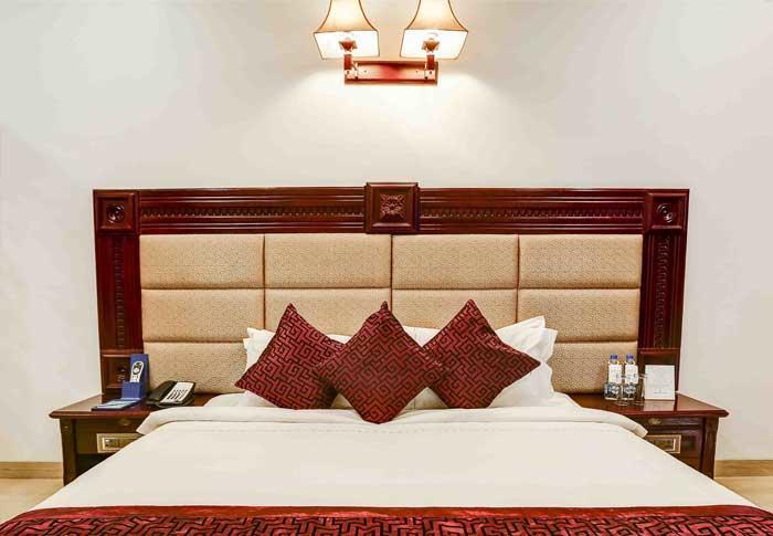 Golden Chariot Vasai Hotel מראה חיצוני תמונה