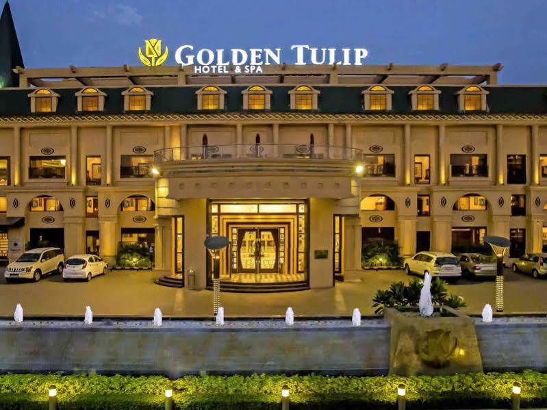 Golden Chariot Vasai Hotel מראה חיצוני תמונה