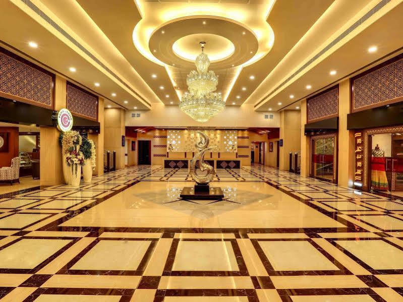 Golden Chariot Vasai Hotel מראה חיצוני תמונה