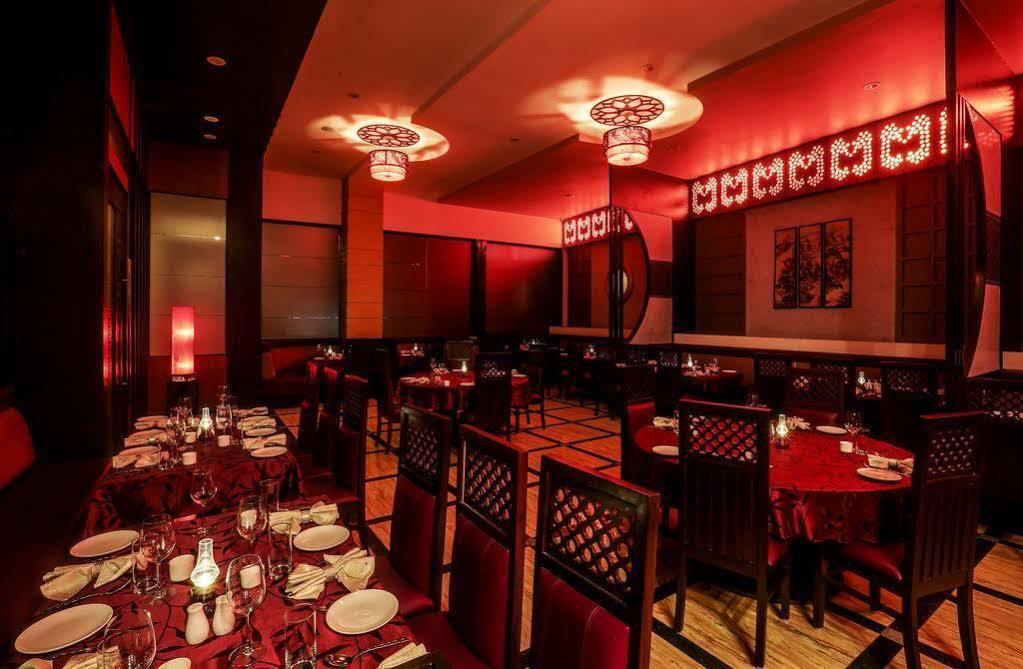 Golden Chariot Vasai Hotel מראה חיצוני תמונה