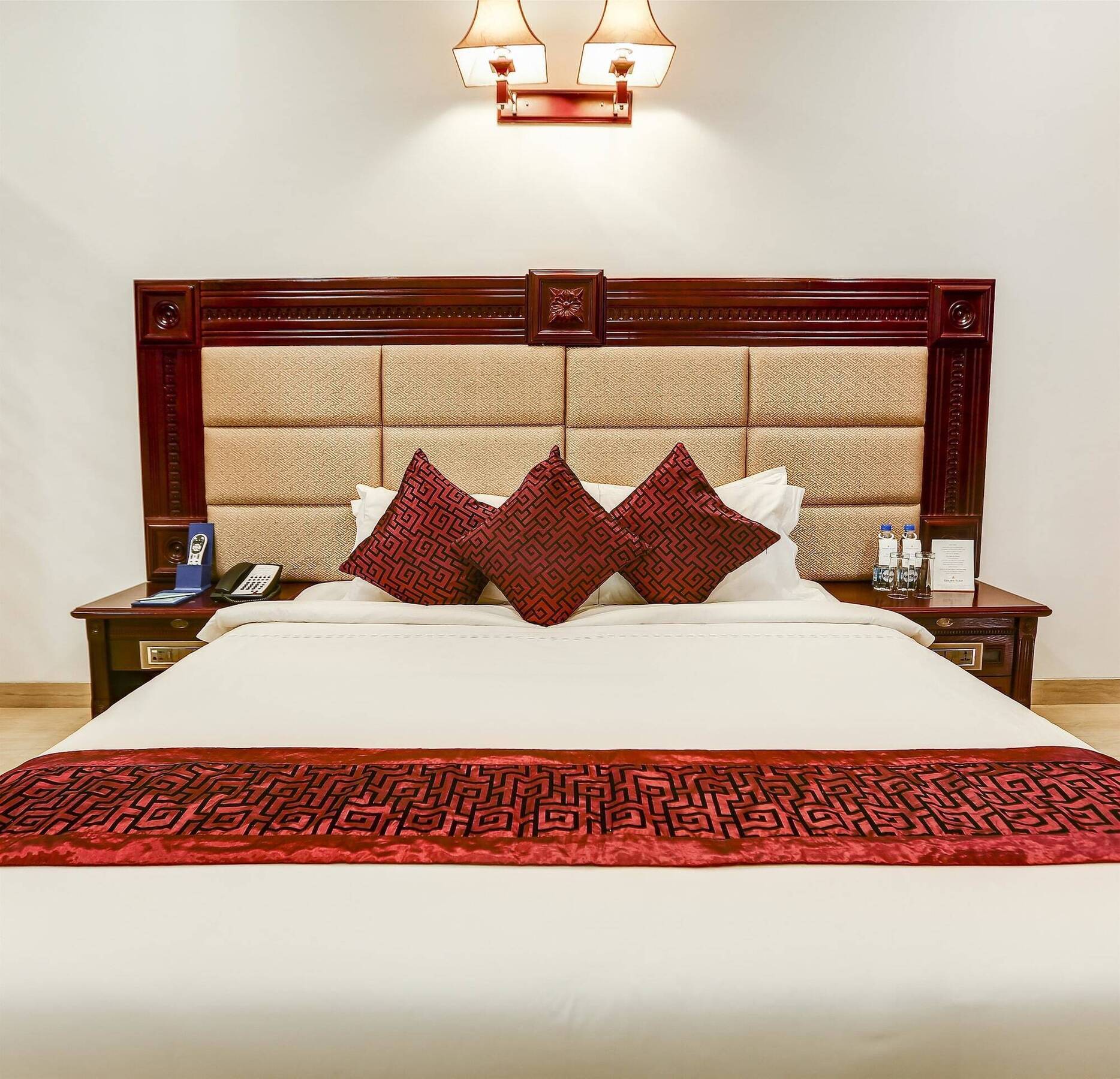 Golden Chariot Vasai Hotel מראה חיצוני תמונה
